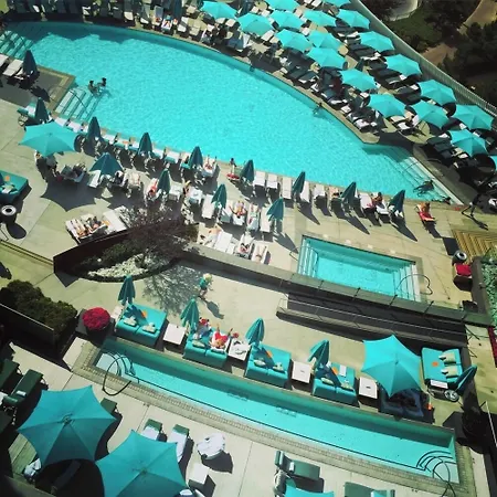 Gorgeous Suite Vdara 22Nd Flr - Pool View - Free Valet-2